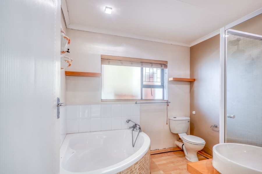 To Let 3 Bedroom Property for Rent in Beacon Bay Eastern Cape